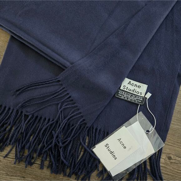 NWT Acne Studios Virgin Wool Fringed Scarf Navy One Size - Picture 1 of 6